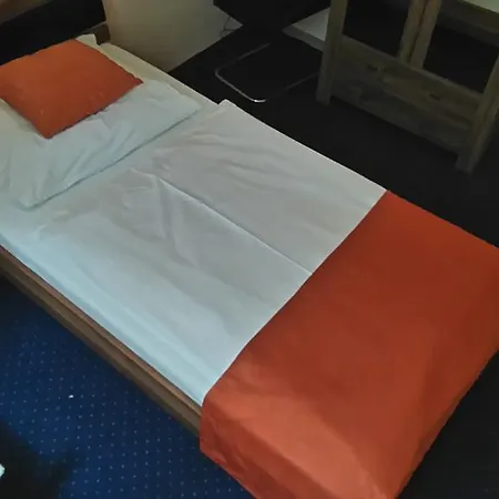 Penzion Gremium 3* براتسيلافا