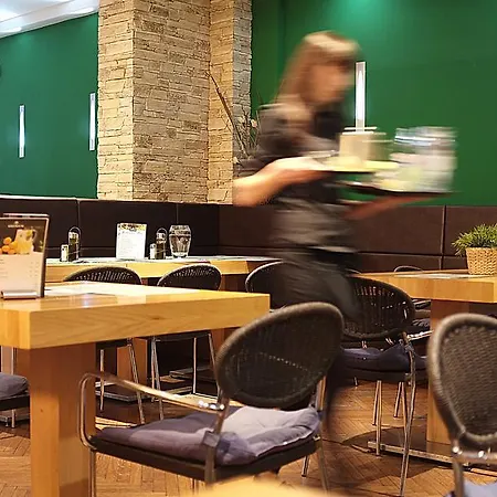 Penzion Gremium 3* ברטיסלאבה